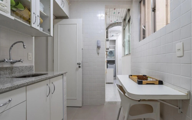 Cavirio Re305 Modern Flat in Ipanema Beach