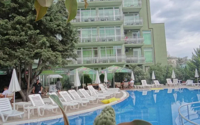 Boomerang Residence