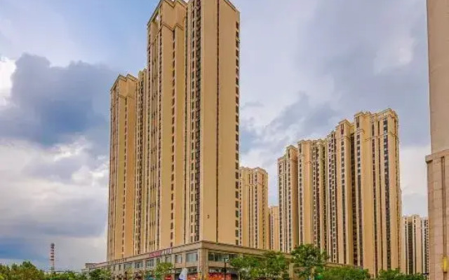 yueting Apartment (Qingdao Jinshui Road Shop)