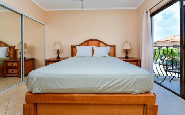 Gated Community 2br3ba Gold Coast Pools GYM