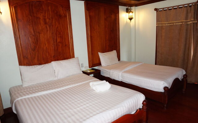 Oudomsouk Guest House