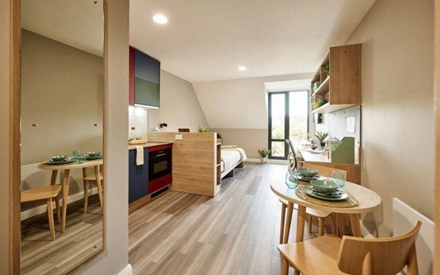 Modern Studios in BRIGHTON SK