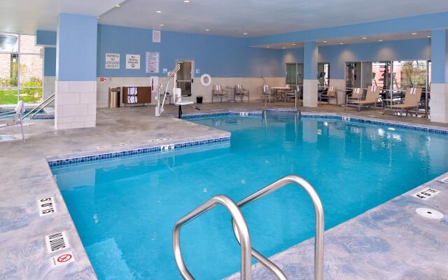 Holiday Inn Express & Suites Madison by IHG