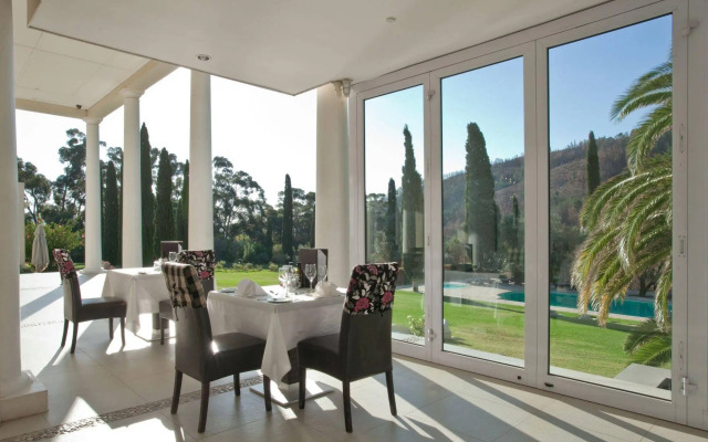 Cascade Country Manor