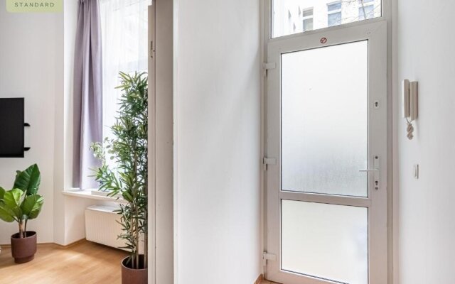Apartment Berlin Paul-Robeson Strae