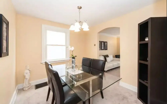 Home in Trendy & Vibrant Westboro