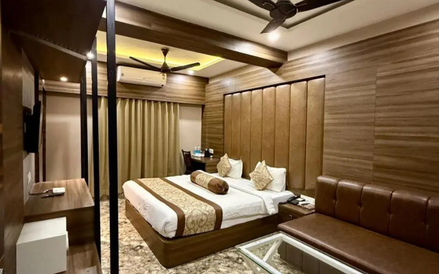 OYO 27992 Hotel Ganpati