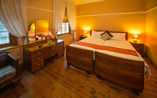 Mountain Manor Guest House & Executive Suites