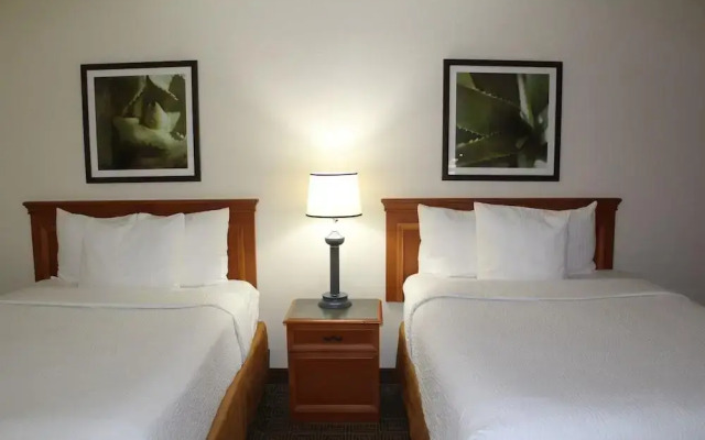 La Quinta Inn & Suites by Wyndham Lakeland East