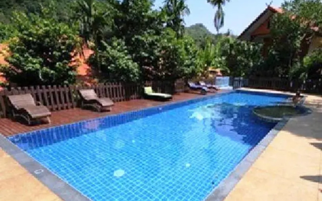 Jj Bungalow