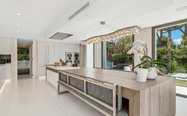 All About Villa Serenity