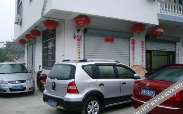 Shendu Canglongwan Hostel