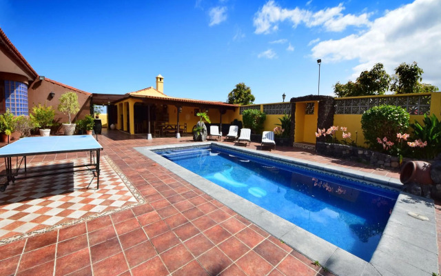 Alina - Vivienda vacacional con piscina privada