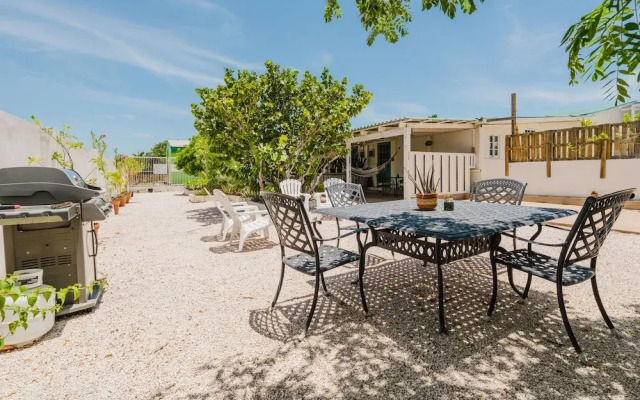 Mangel Halto Aruba one Minute Walk to Beach Apt1