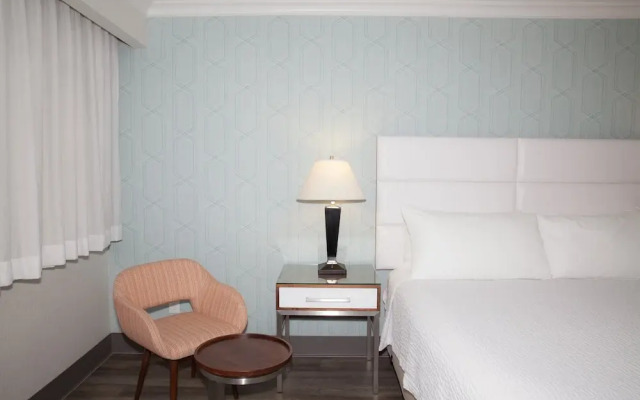 Pasadena Rose & Crown Hotel