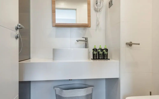 limehome Barcelona Carrer de Fontcoberta