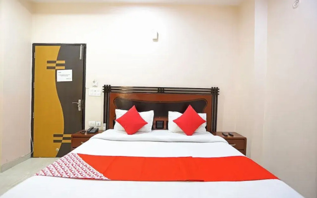 OYO 43691 Hotel Rbs Inn