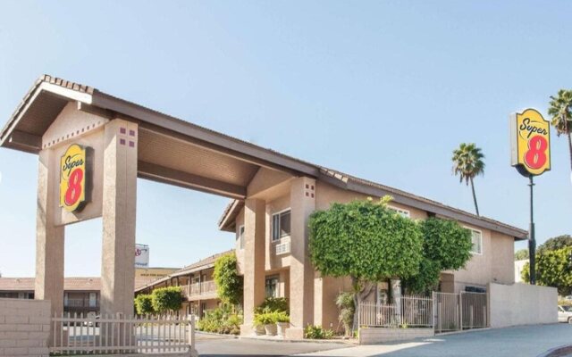 Super 8 by Wyndham Los Angeles/Alhambra