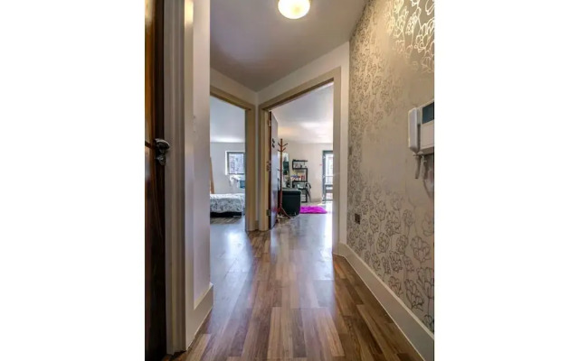 Modern, Spacious 1BR Central Manchester Flat for 2