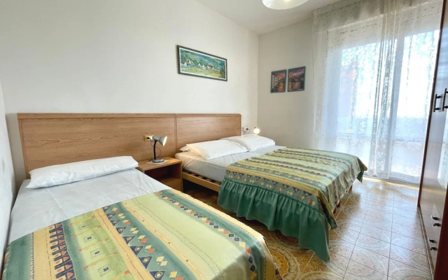 Welcoming Flat With Large Balcony