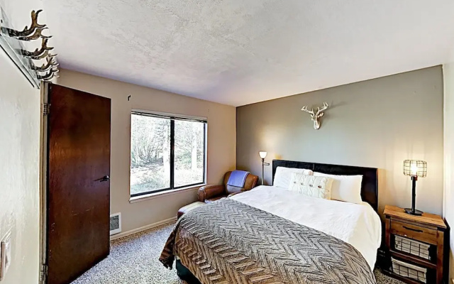 11711 Truckee - 2 Br Condo