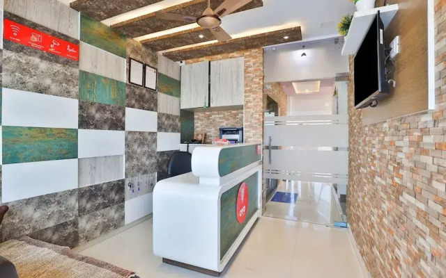 OYO 22374 Hotel Navjivan