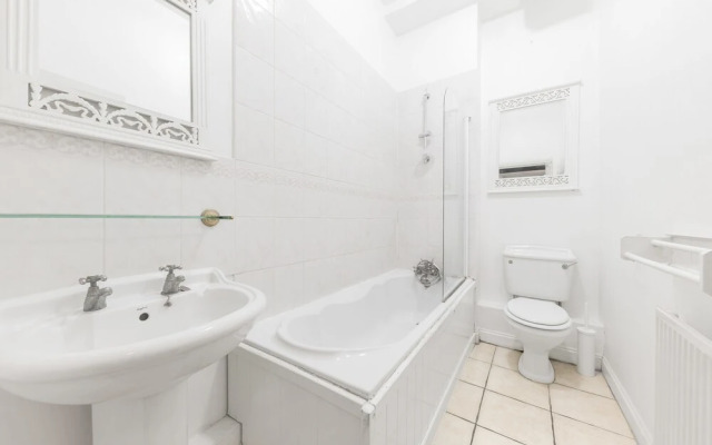 Spacious Apartment in Trendy Islington