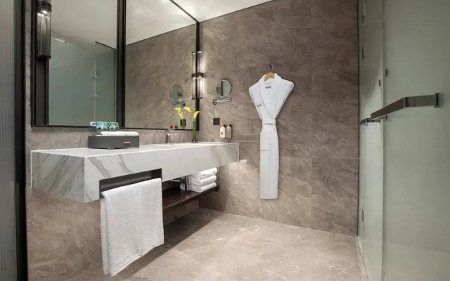 Crowne Plaza Zhengzhou High Tech Zone by IHG