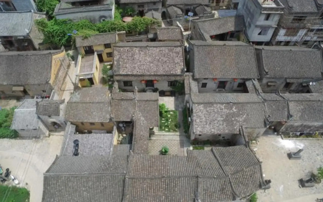 Ruihua Courtyard