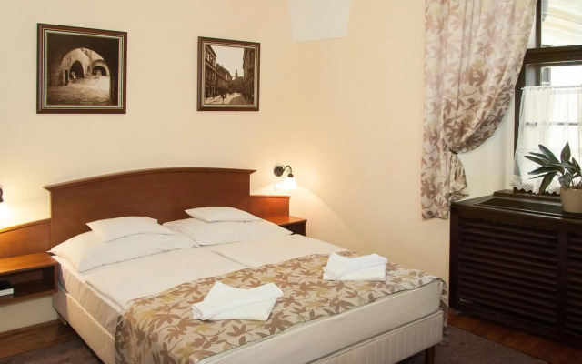 Klastrom Hotel