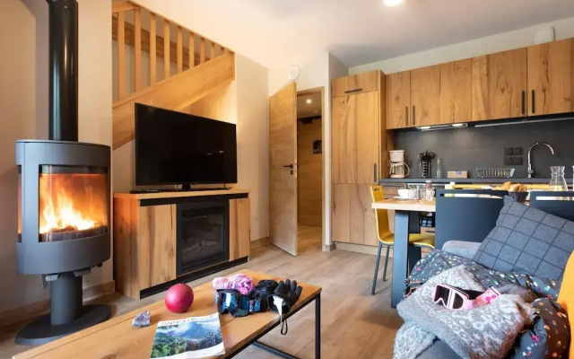 Chalet in Samoens Near Grand Massif Lift