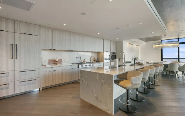 201 - Four Bedroom Argent 4 Condo