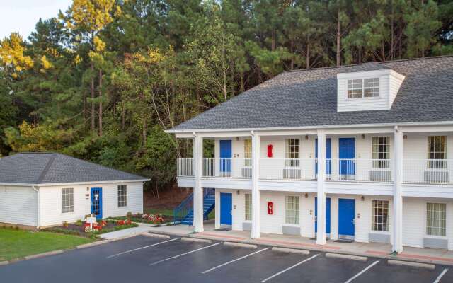 Baymont by Wyndham Greenwood