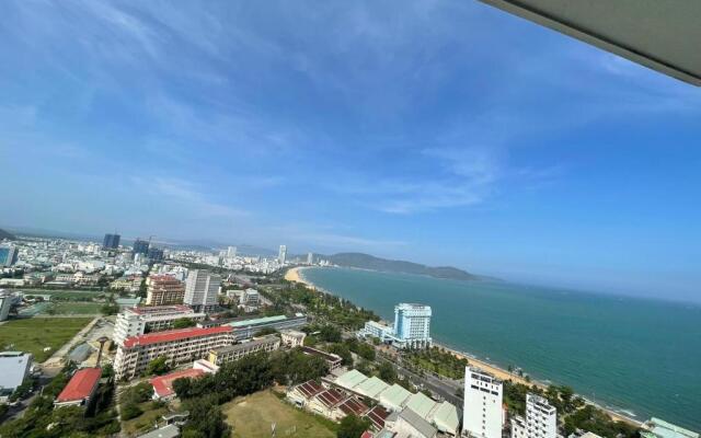 Flc Sea Tower - St Apartment