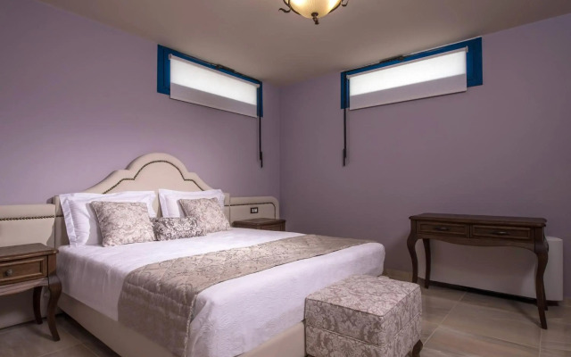 Villa Santorini, Wine Dark Sea Villas