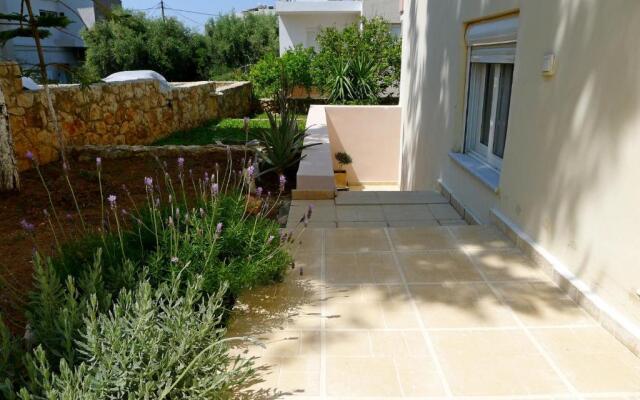 Maria & Manos Guest House, Agios Onoufrios beach