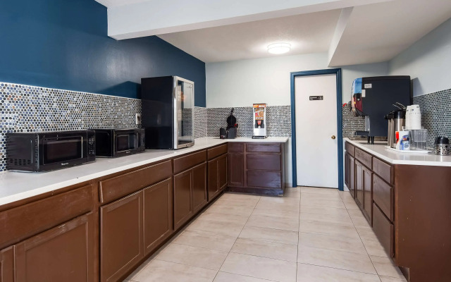 SureStay Hotel by Best Western Olathe