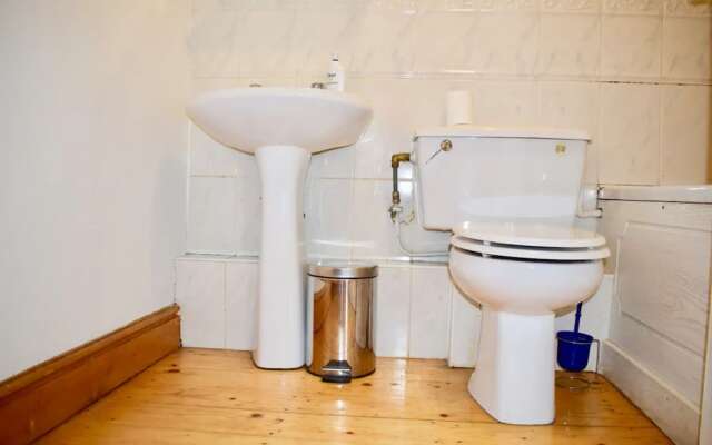 Well-located Dublin Apartment Beside Grand Canal