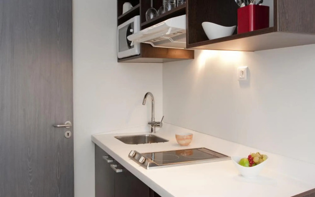 Residence Mercure Paris La Defense Grande Arche