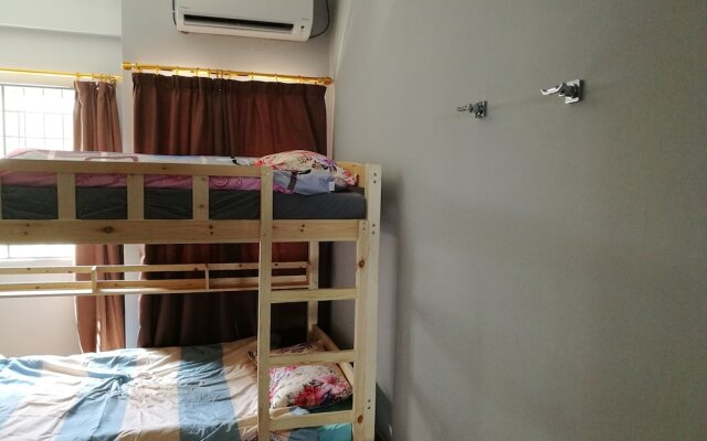 Oceanus Backpackers Hostel