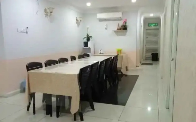 Hotel Mutiara KGMMB