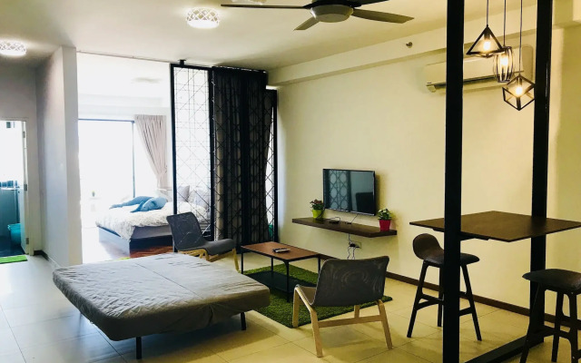 The Landmark Studio Suite