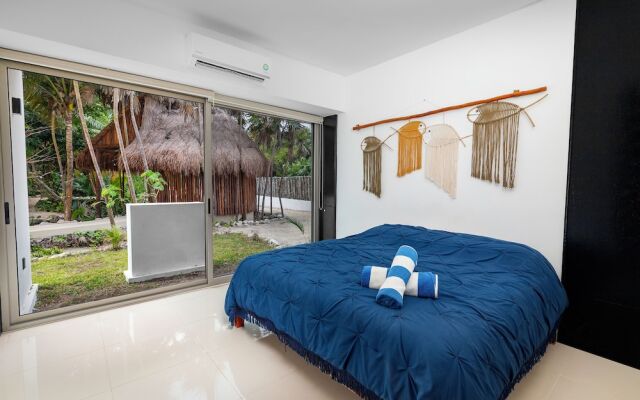 Angelina 28 Beachfront and Family Apartments - Modern and Relaxing Long Stays (20 min from Cancun Airport)