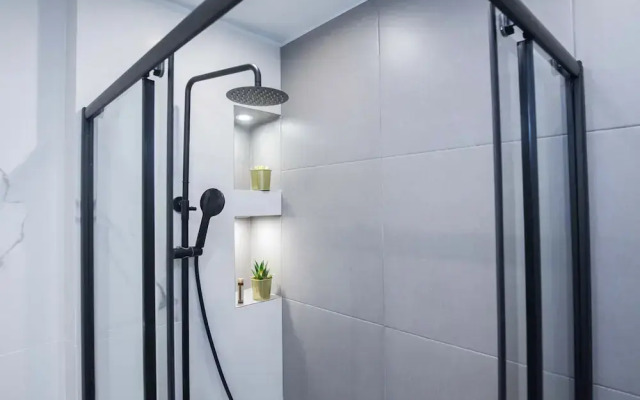 Panormou Modern Elegant 3 Bd Balcony Apt