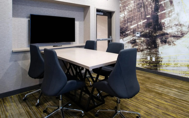 Courtyard by Marriott Kansas City Olathe