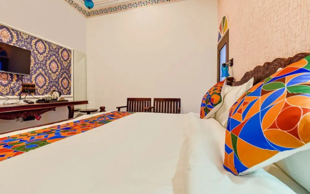 Fabhotel Ambika Chirwa House