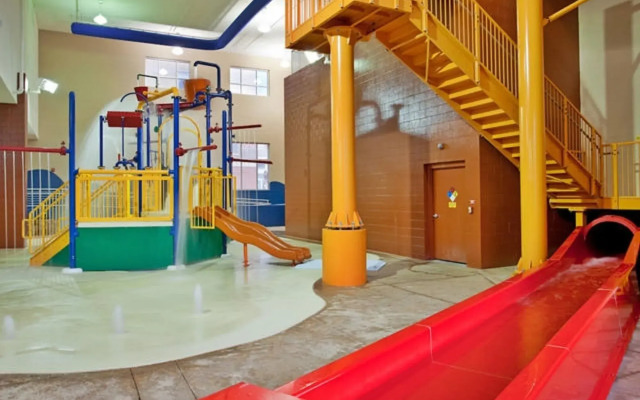 Holiday Inn Omaha Downtown - Waterpark by IHG