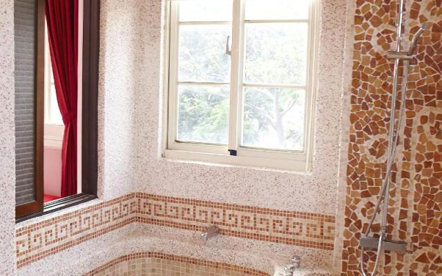 Ken-Ting My Chateau Hotel