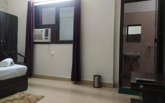 Staygo Hotel Near Haridwar Railway station