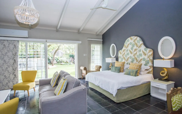 La Roca Guest House